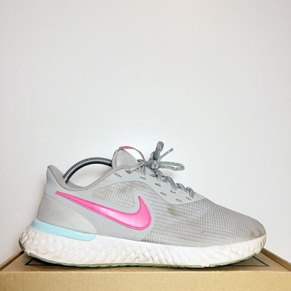 Nike Womens 11 Shoes Revolution 5 Grey Pink Blue Running Sneakers Athletic